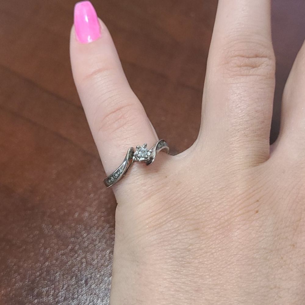Diamond ring